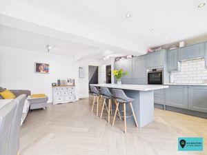 Kitchen/Diner- click for photo gallery
